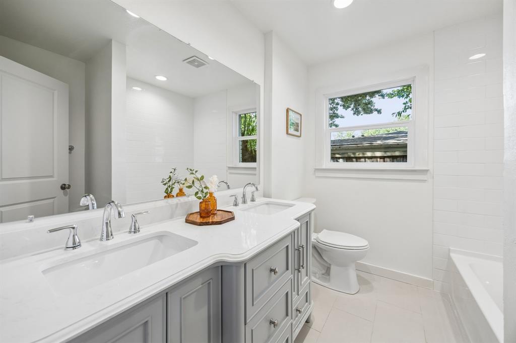 6718 Hialeah Drive Property Photo 17