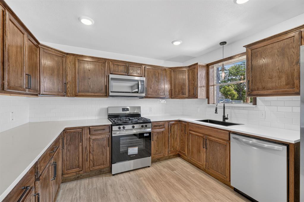 2201 Se 22nd Avenue Property Photo 14