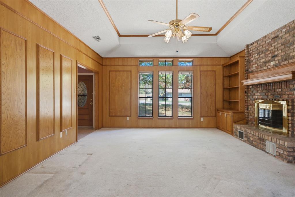 109 Clover Drive Property Photo 7