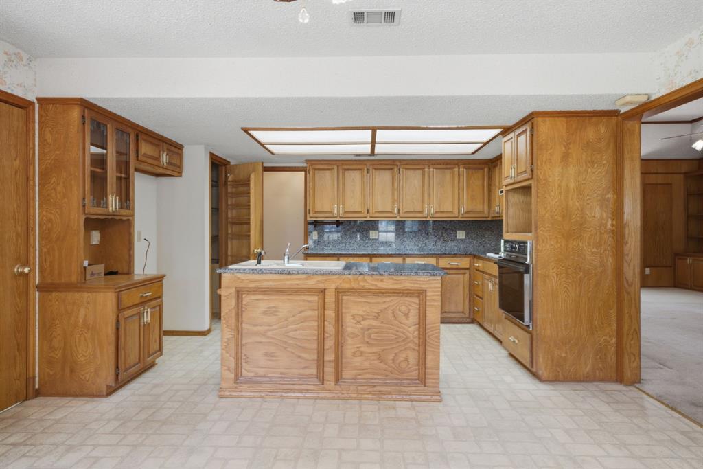 109 Clover Drive Property Photo 12