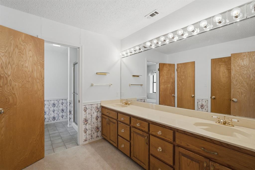 109 Clover Drive Property Photo 15