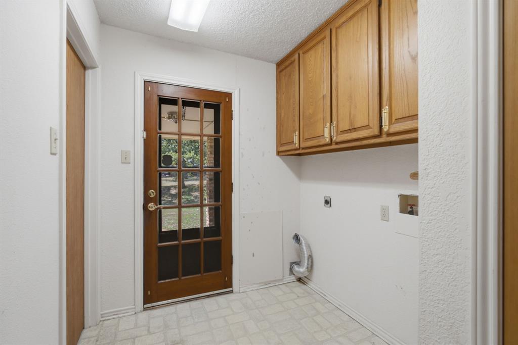 109 Clover Drive Property Photo 23