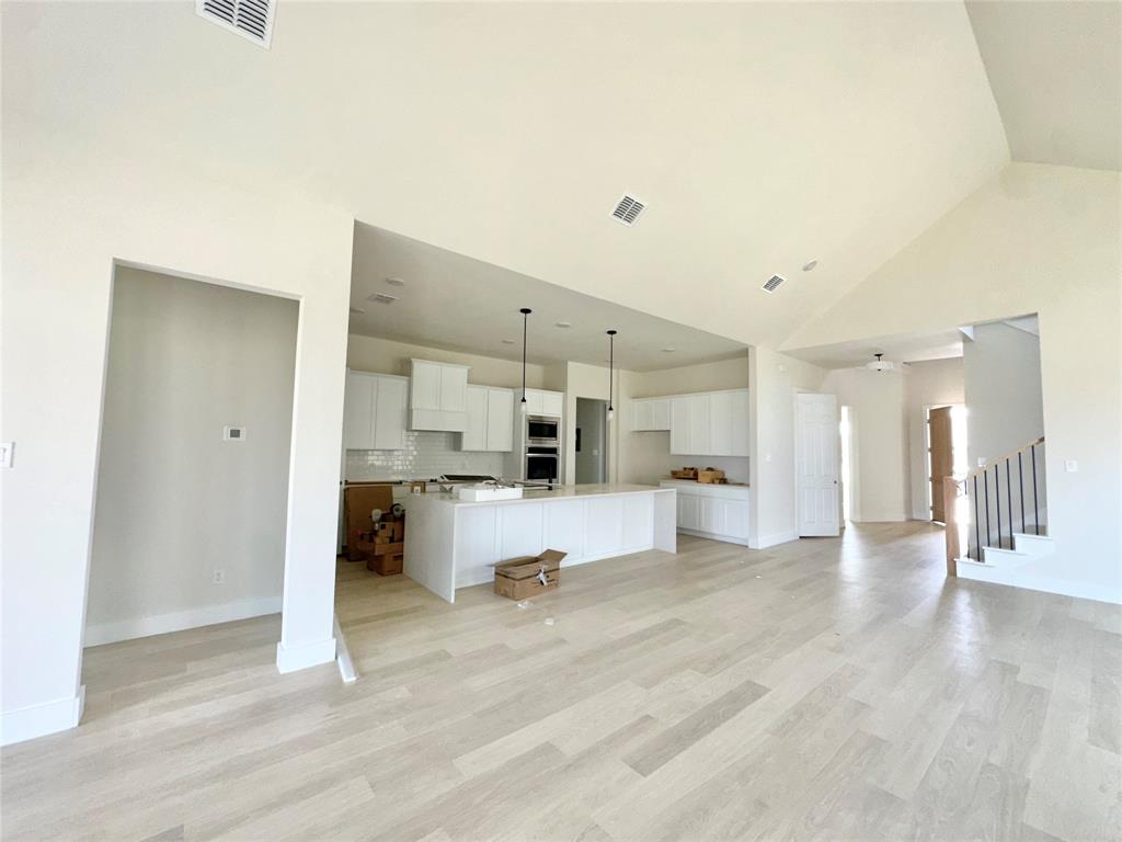 2112 Bankside Lane Property Photo 7