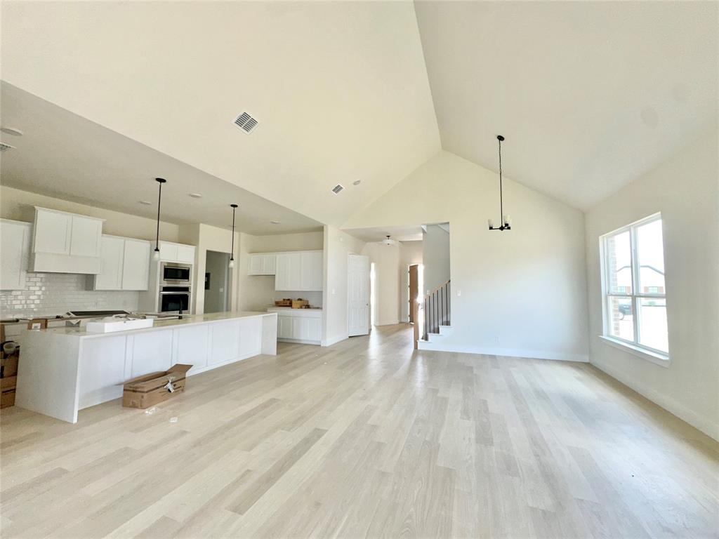 2112 Bankside Lane Property Photo 8