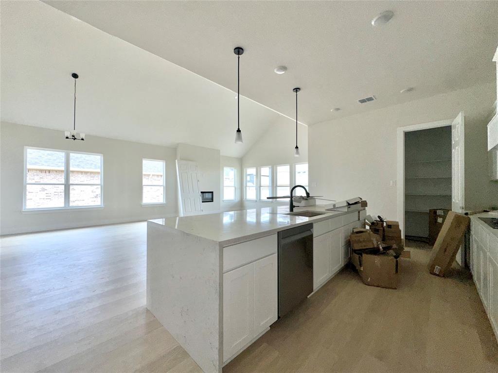 2112 Bankside Lane Property Photo 9