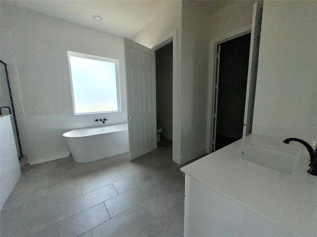 2112 Bankside Lane Property Photo 14