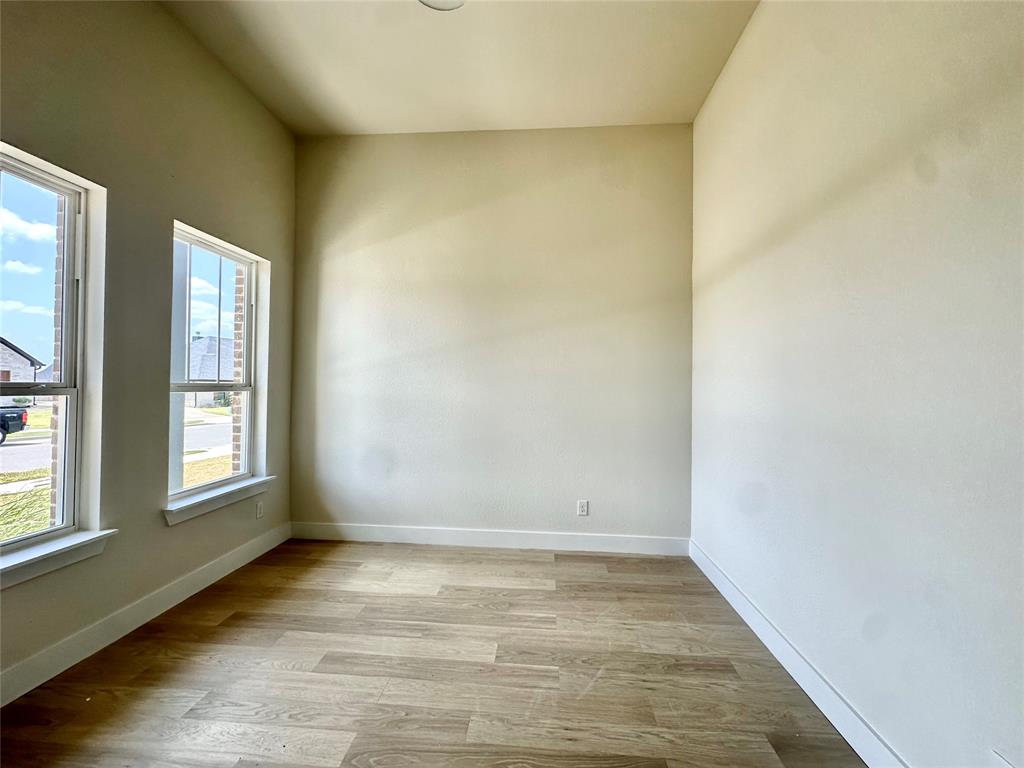 2112 Bankside Lane Property Photo 15
