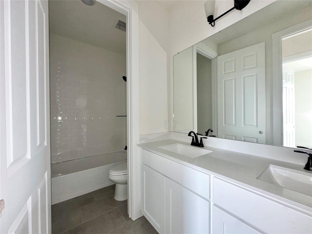 2112 Bankside Lane Property Photo 25