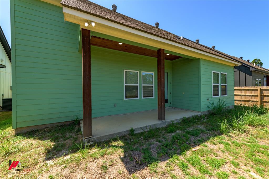 2028 Pine Hill Road Property Photo 4