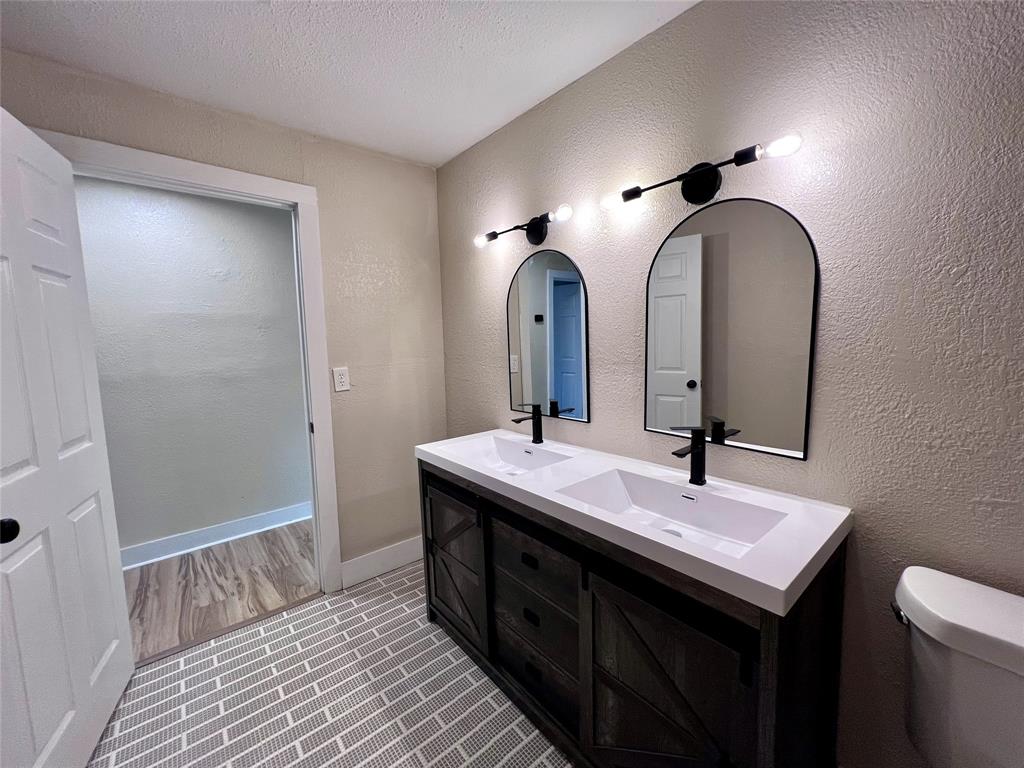 628 Harrison Street Property Photo 6
