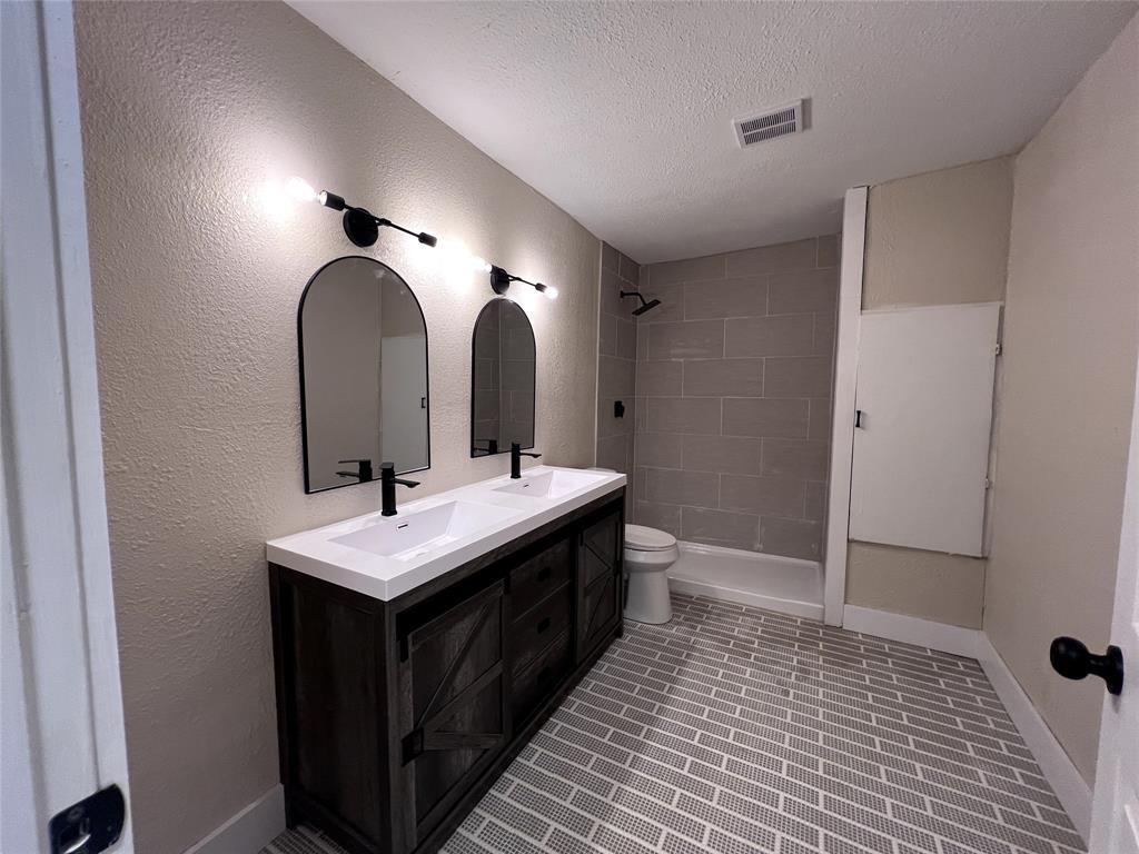 628 Harrison Street Property Photo 7