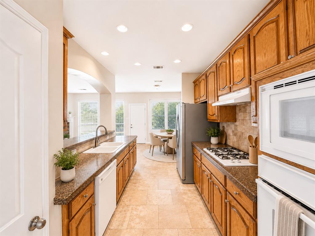 4633 Poppy Hills Drive Property Photo 5