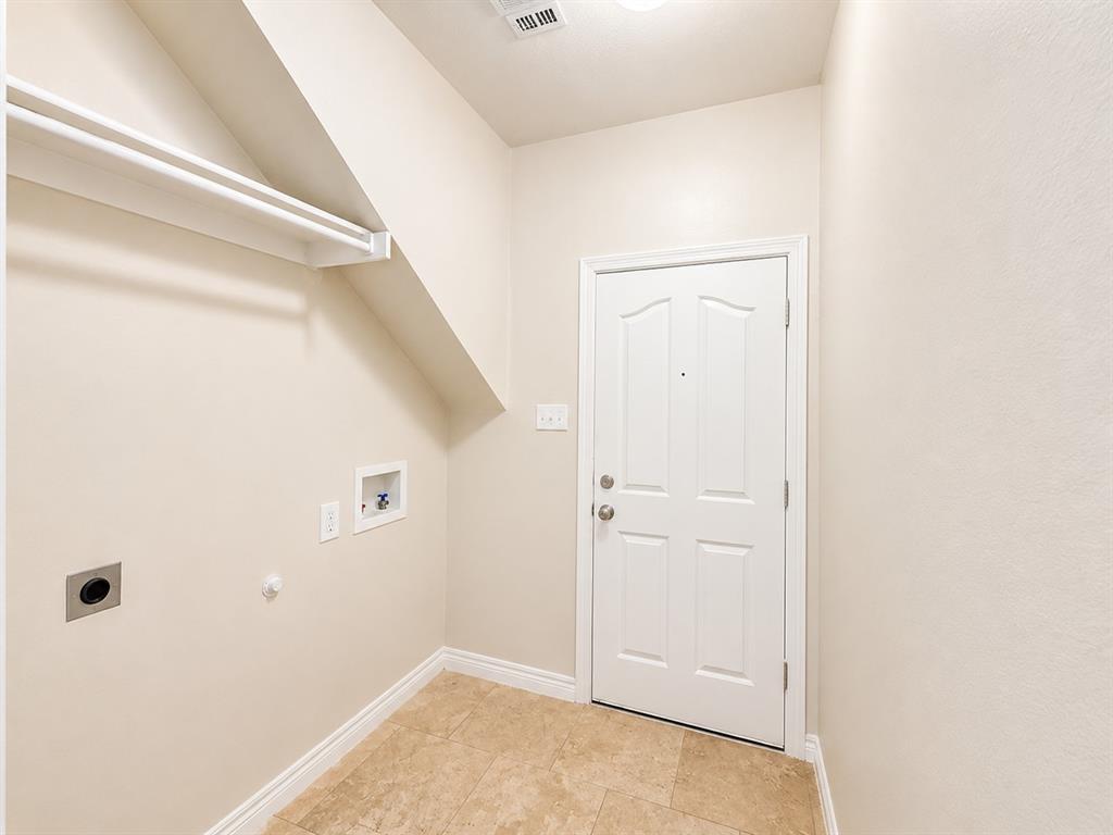 4633 Poppy Hills Drive Property Photo 34