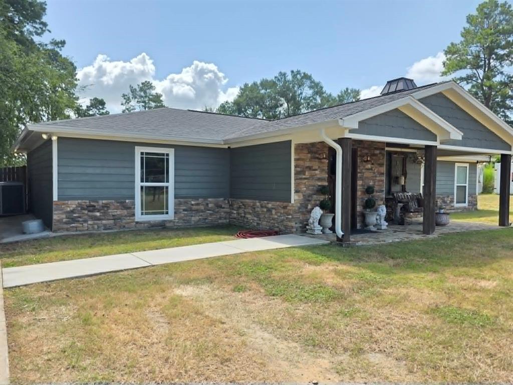 117 Frank Drive Property Photo 3