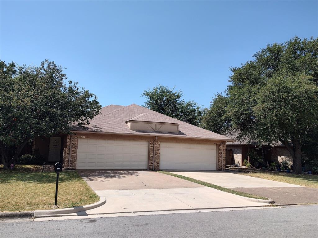 7520 April Lane Property Photo 1