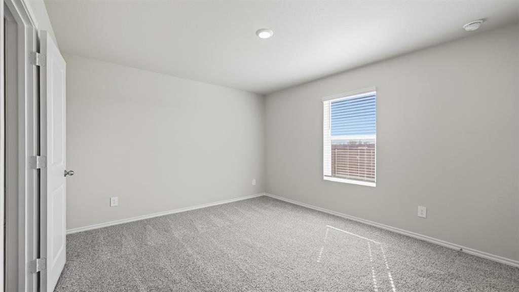 5504 Flannel Lane Property Photo 8