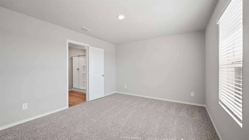 5504 Flannel Lane Property Photo 9