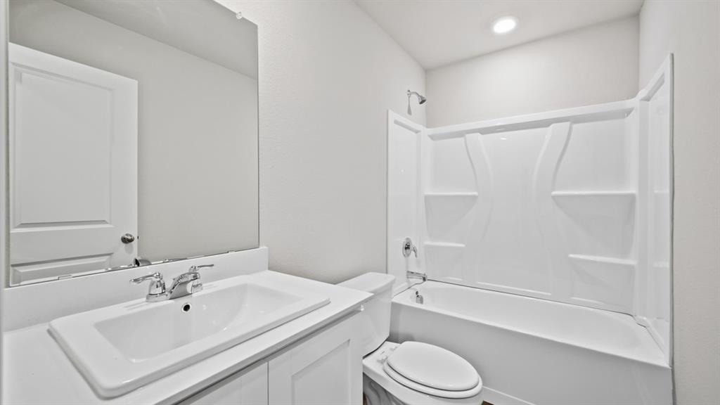 5504 Flannel Lane Property Photo 15