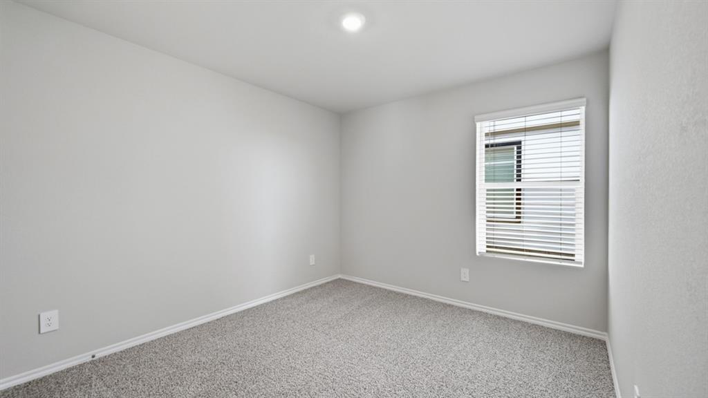 5504 Flannel Lane Property Photo 16