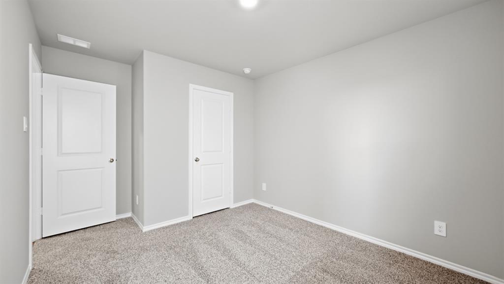 5504 Flannel Lane Property Photo 17