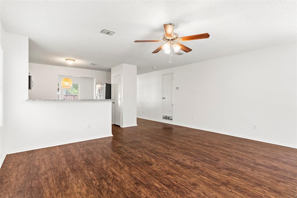 4401 Cedar Crest Drive Property Photo 5