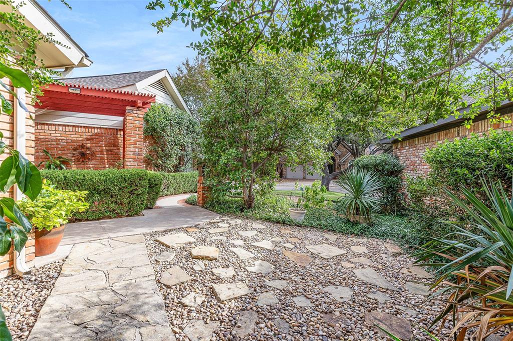 14683 Plage Lane Property Photo 4