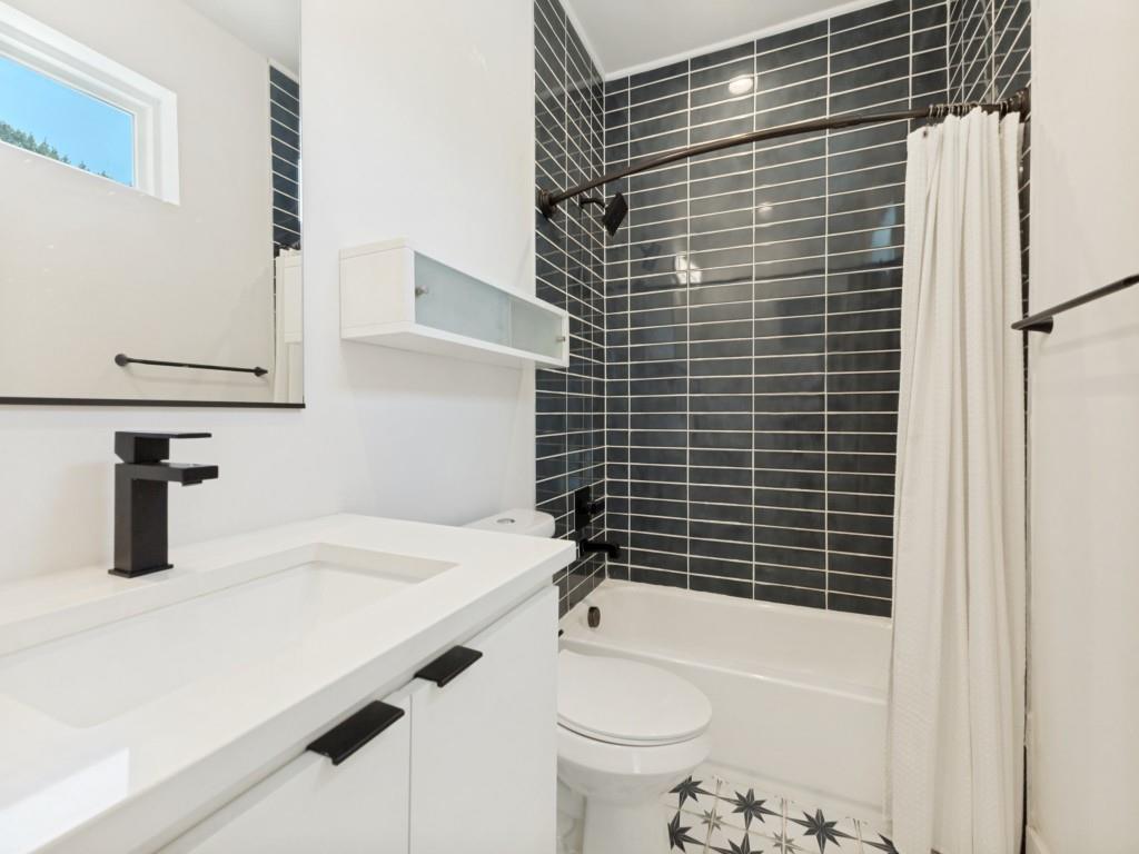 4119 Munger Avenue Property Photo 19