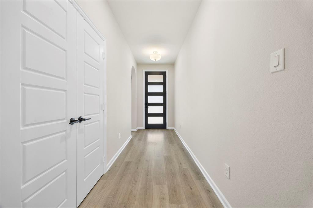 2409 Pacific Avenue Property Photo 2