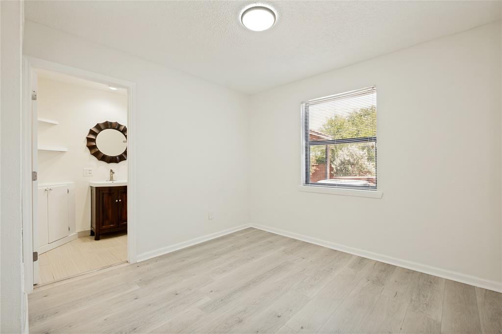 4228 Hyde Park Drive Property Photo 15