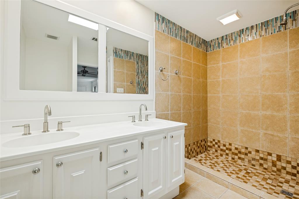4228 Hyde Park Drive Property Photo 22