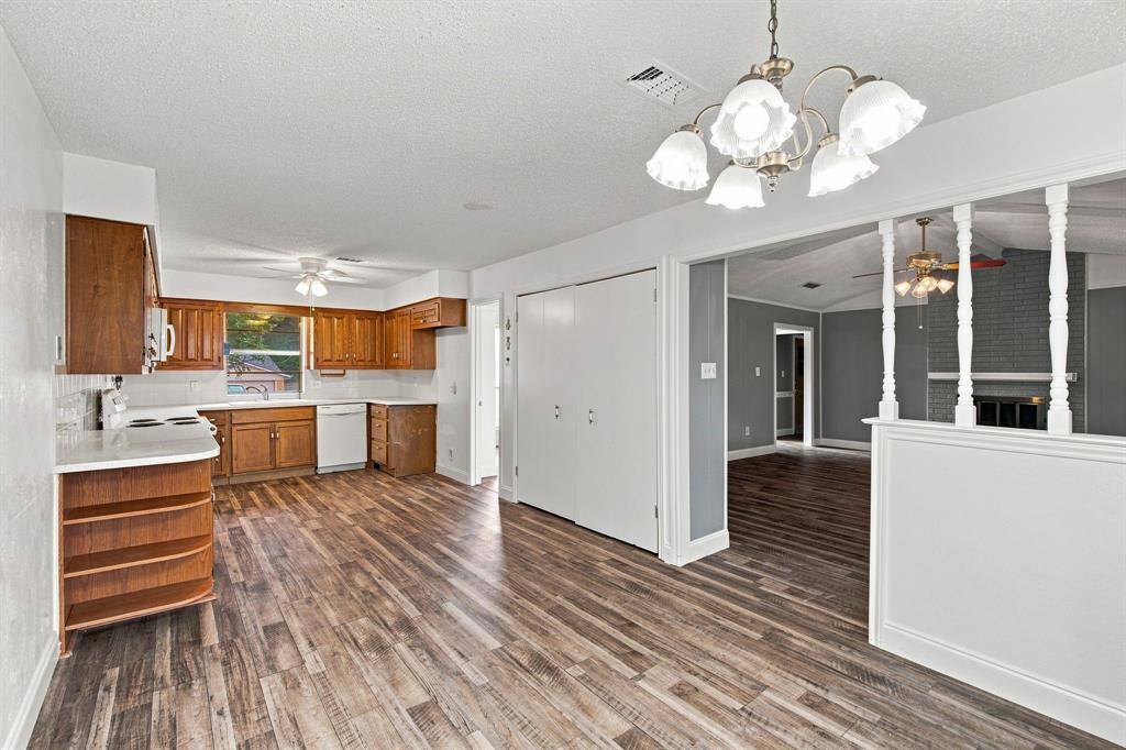 809 S Atkerson Lane Property Photo 11