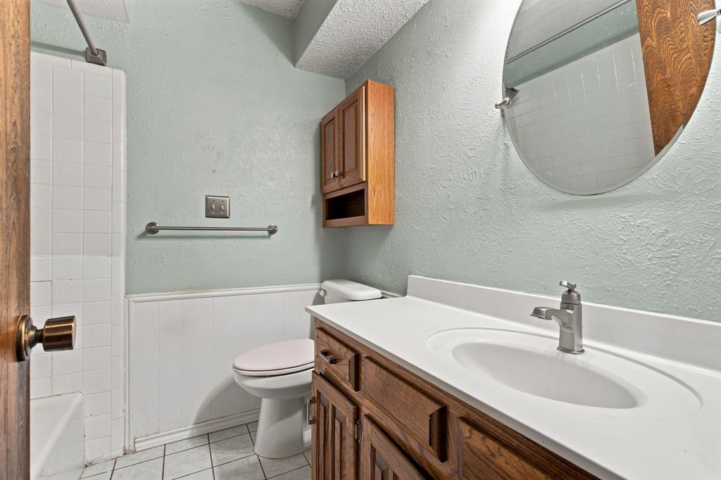 809 S Atkerson Lane Property Photo 18