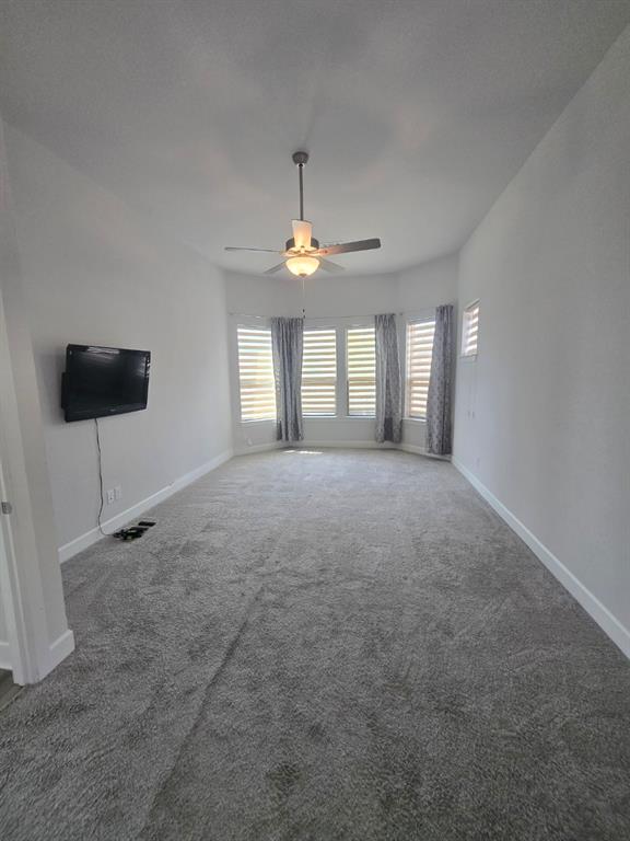 2501 Collier Street Property Photo 11