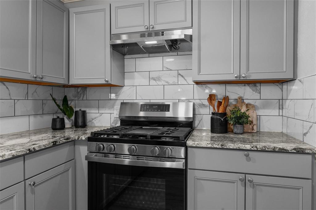 9034 Avalon Drive Property Photo 7