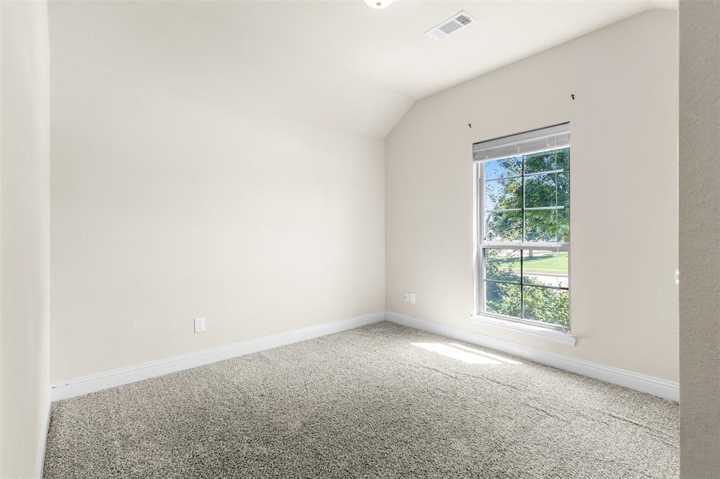 913 Abbey Lane Property Photo 15