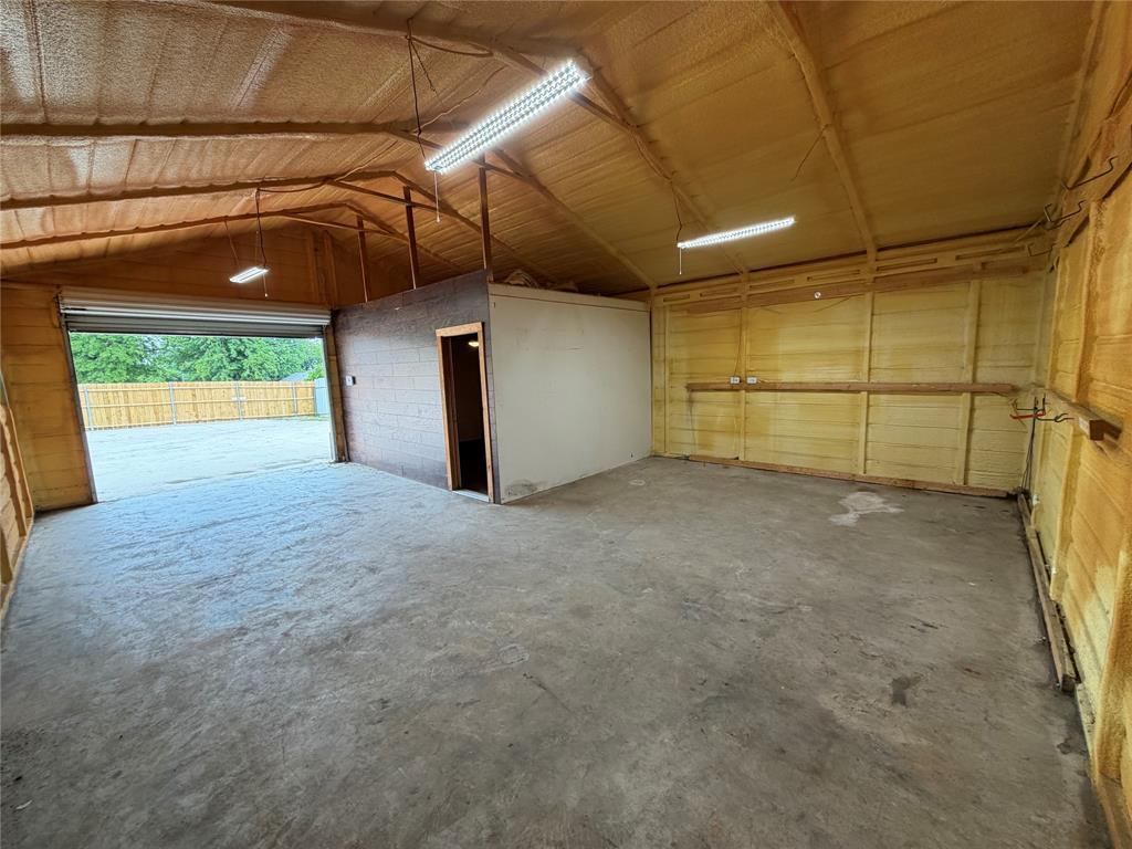 1264 E Maddox Avenue Property Photo 7