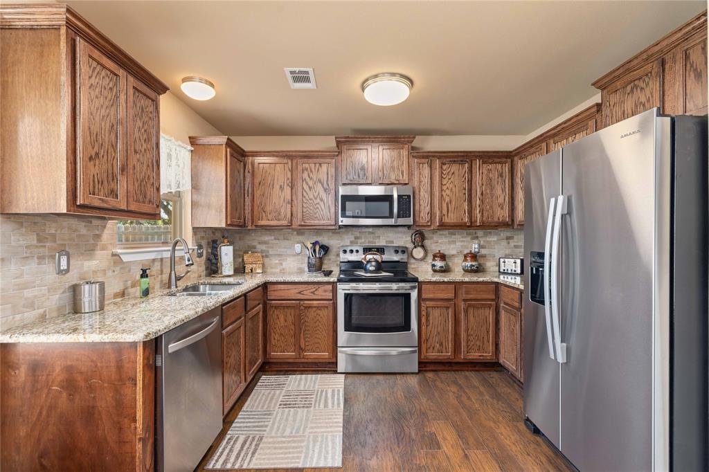 115 Bluebonnet Drive Property Photo 12