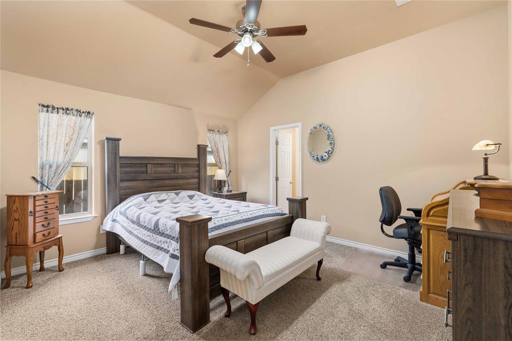 115 Bluebonnet Drive Property Photo 14