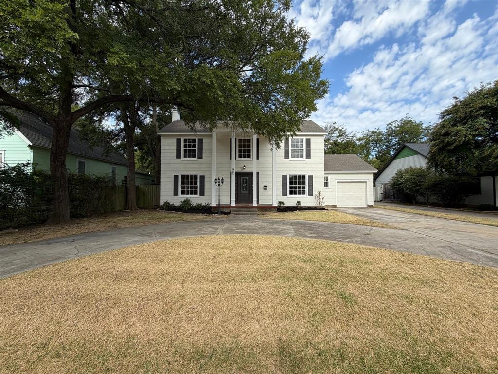 923 S Lindsay Street Property Photo 18