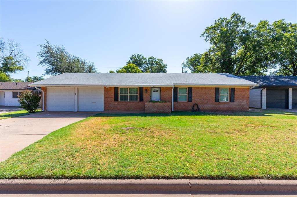 1637 Glendale Drive Property Photo 1