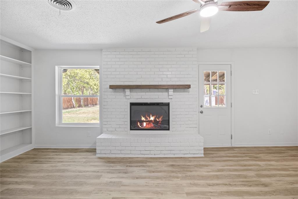 5748 Wimbleton Way Property Photo 10