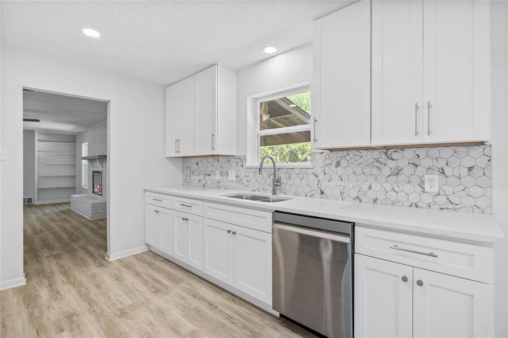 5748 Wimbleton Way Property Photo 13