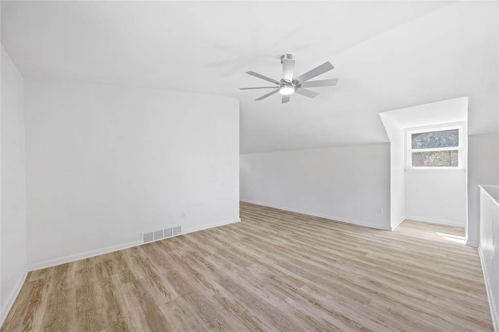 5748 Wimbleton Way Property Photo 25