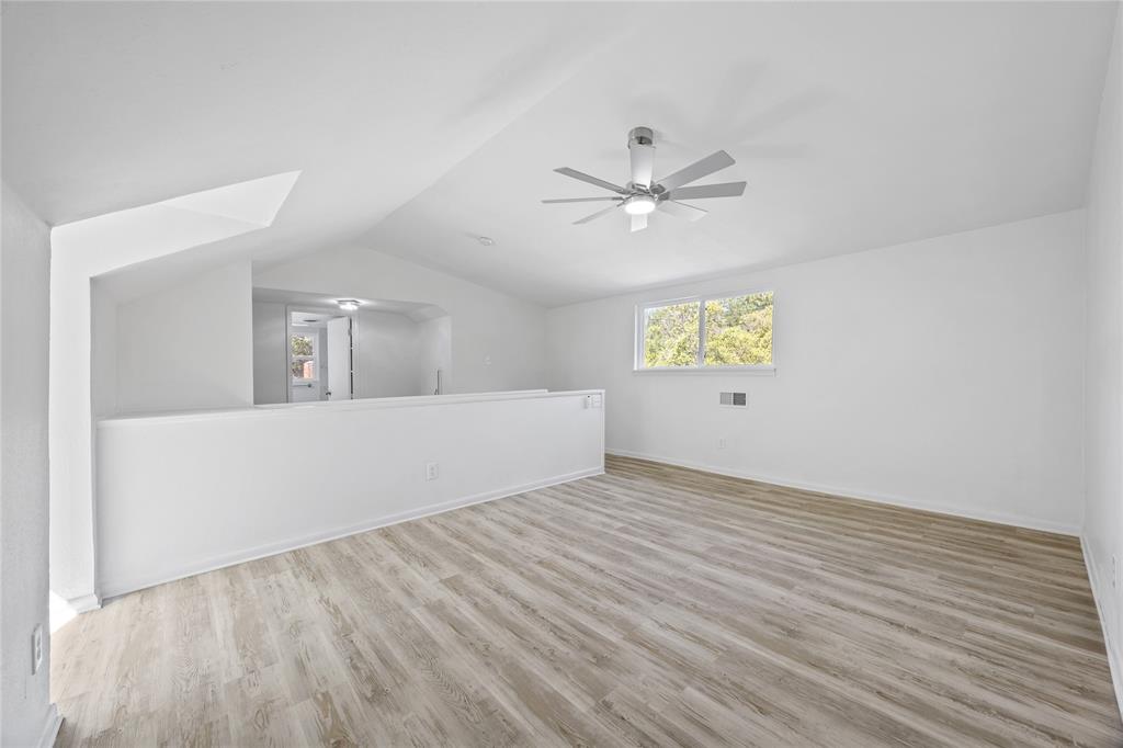 5748 Wimbleton Way Property Photo 27