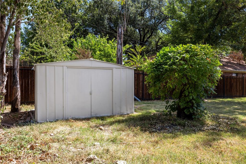 5748 Wimbleton Way Property Photo 30