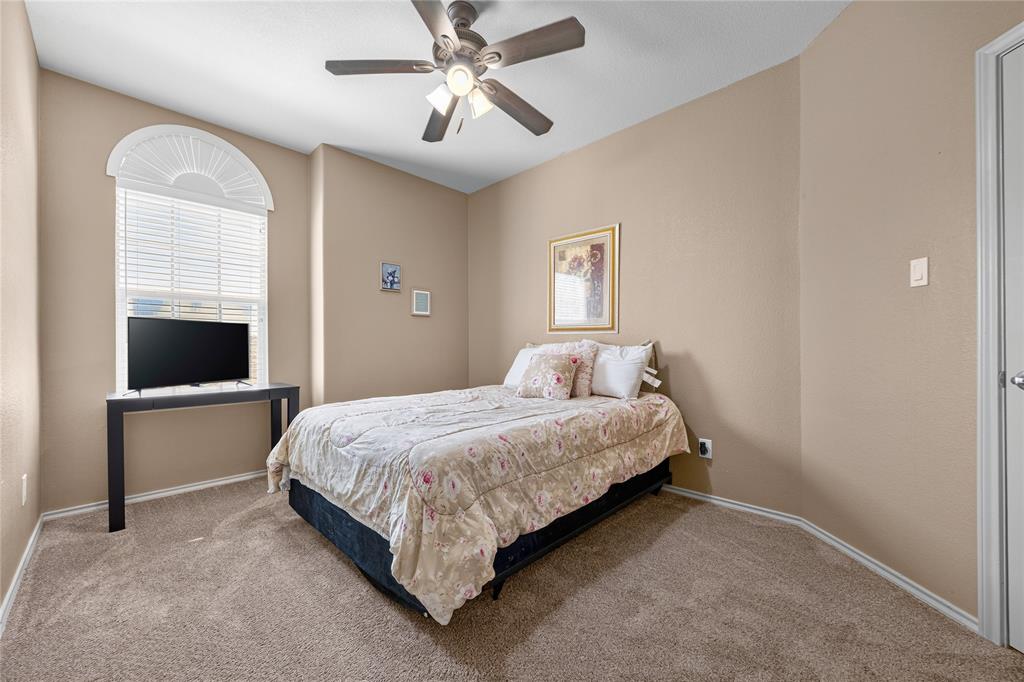2217 Frosted Willow Lane Property Photo 21