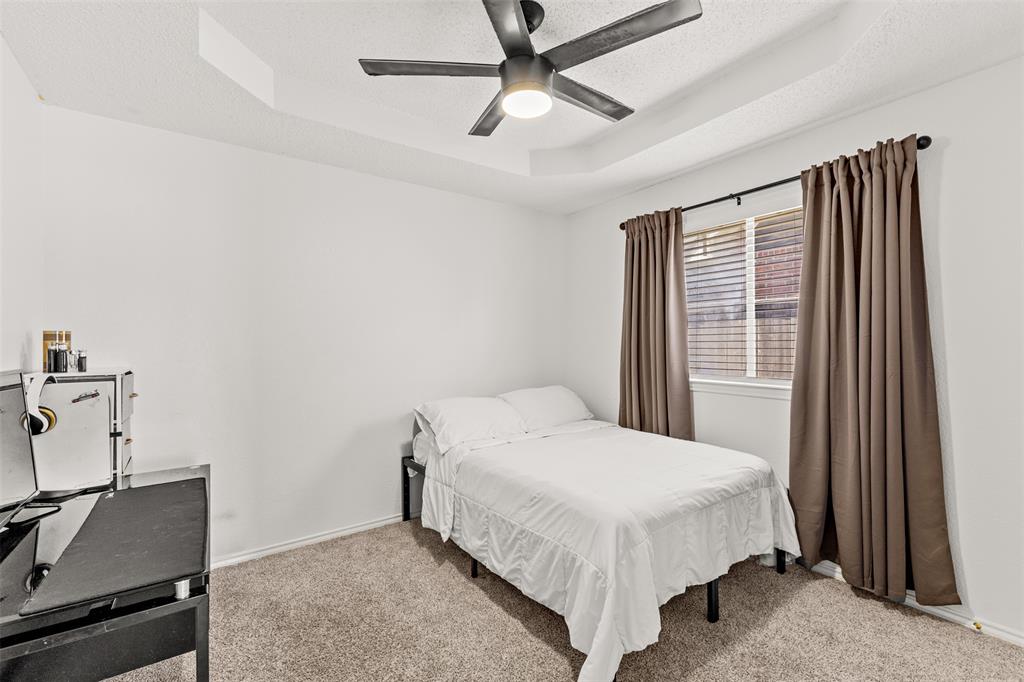 1938 Woodglen Drive Property Photo 27