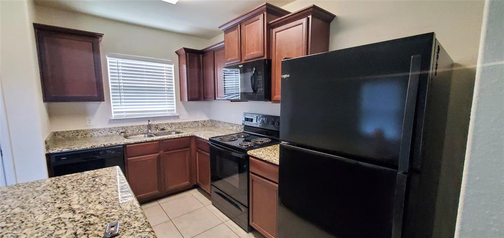 1239 Juniper Property Photo 6