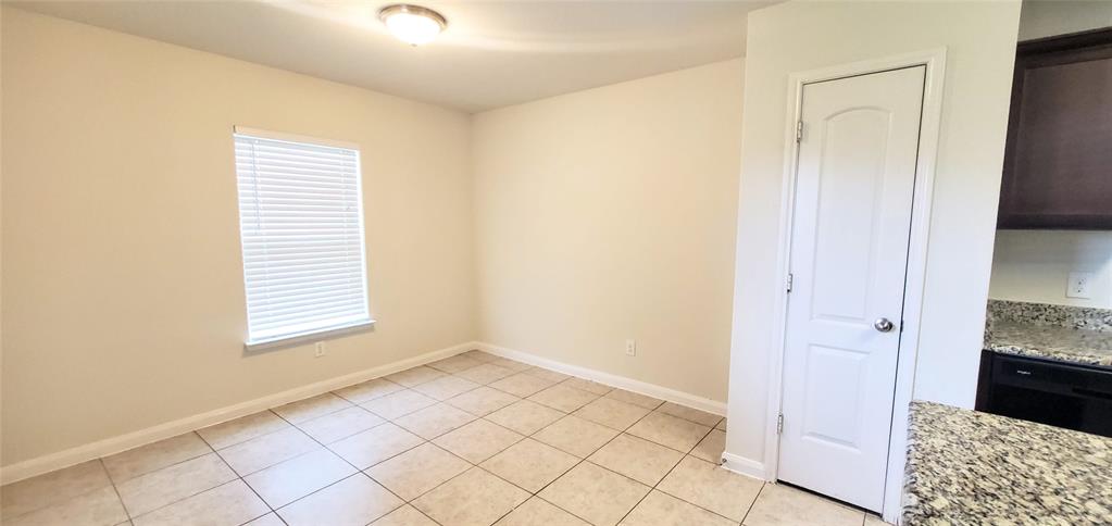 1239 Juniper Property Photo 8