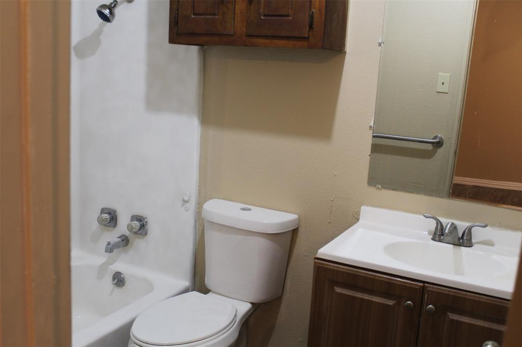 9022 Greenmound Avenue Property Photo 13